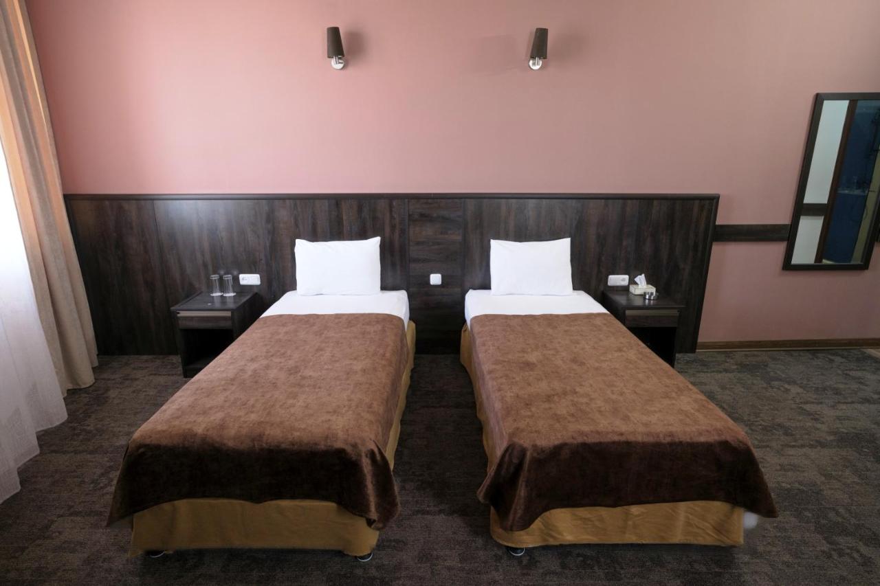 Regineh Hotel Jerevan Exteriér fotografie